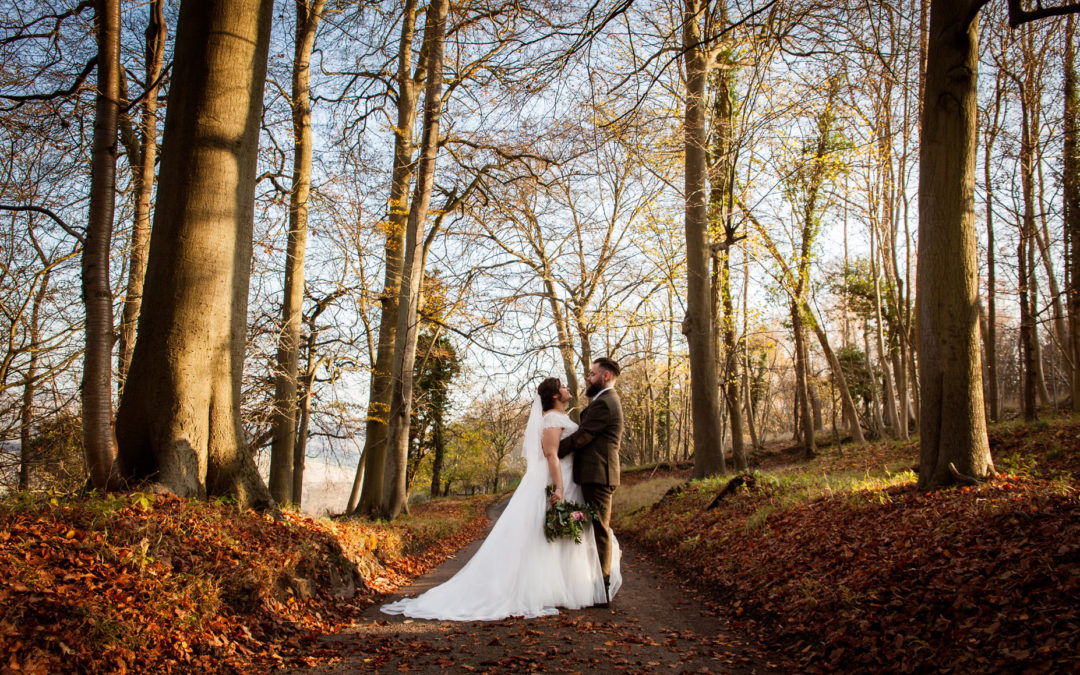 Katie & Ged, an Autumnal Wedding at Luxters Barn.